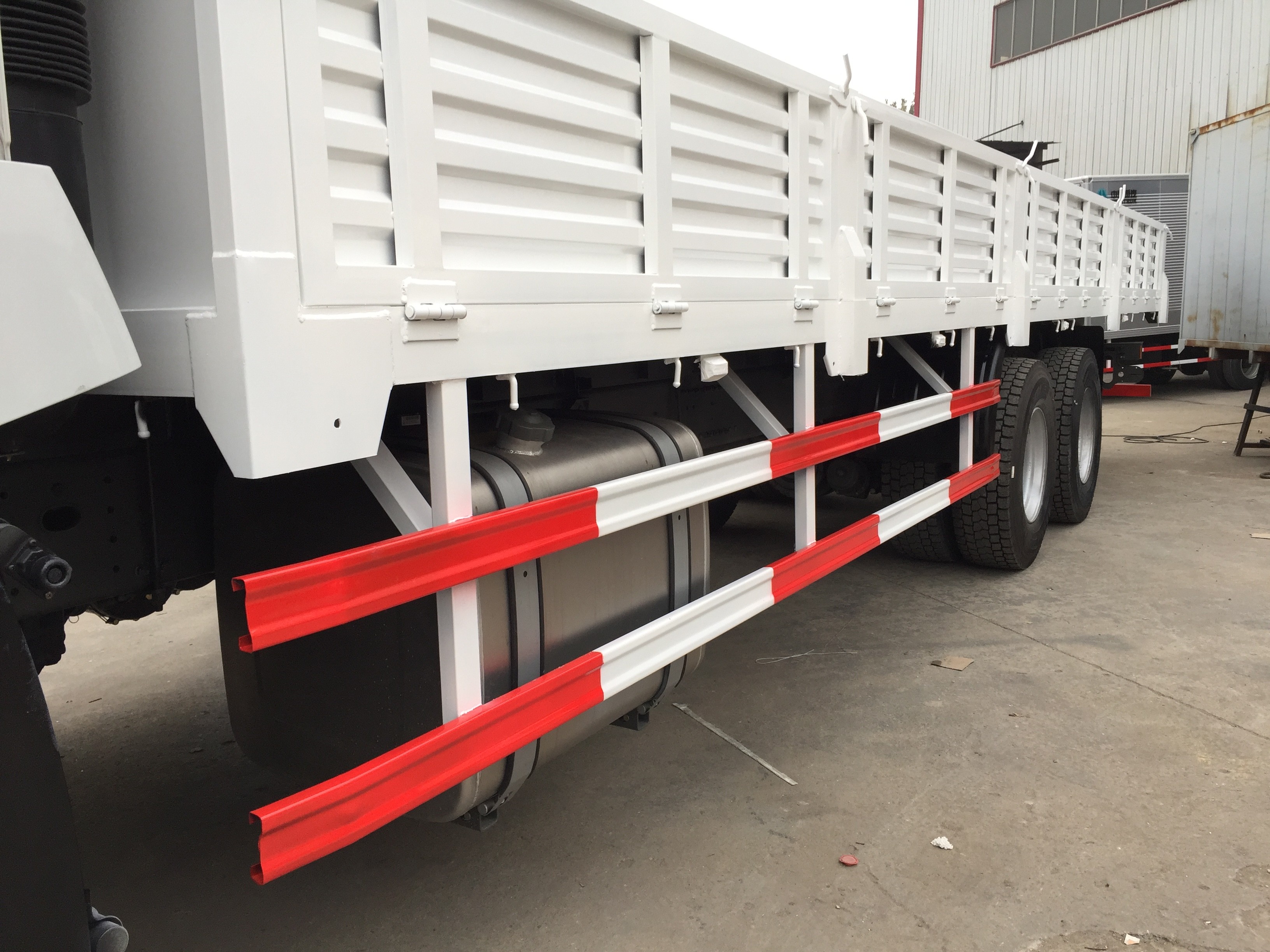 Transportation 6x4 Cargo Howo Cargo Truck 290hp paylaod 13 tons ISO / CCC