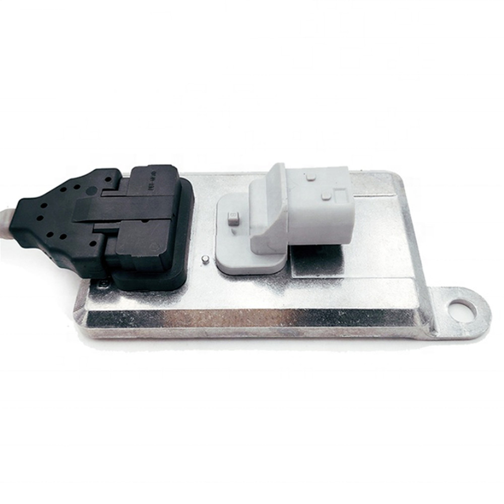 Nitrogen Oxide NOx Sensor For Euro Truck TGX OEM 51154080019 5WK96790B