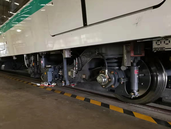 Primary Hydraulic Railway Damper 10% Unsymmetry