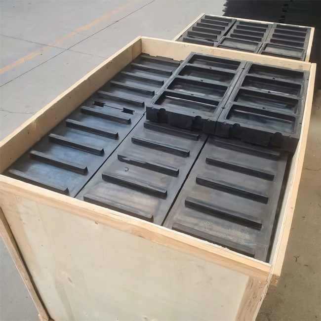 Black Cololr Excellent Rubber Screen Panels 40*8mm For Industrial Vibrating Screens