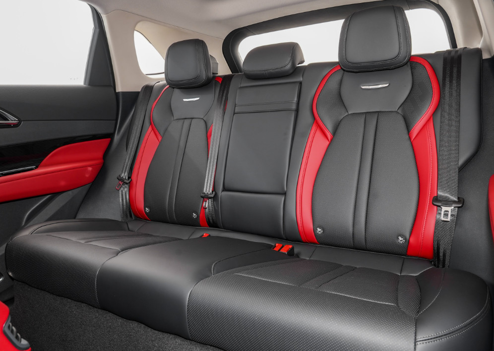 Hongqi Vehicle Automobile 2WD 4WD 5 Seater Car Gasoline 4×2/4×4