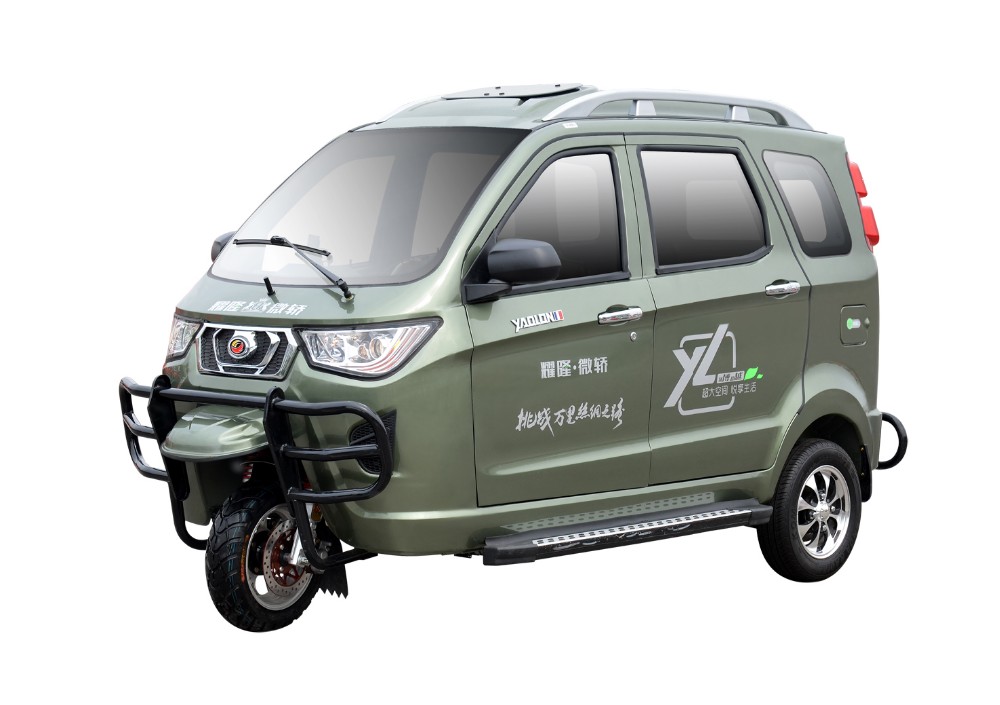 Hot Chinese yaolong XiaoFeiLong Motorcycle Trike Scooter Tuk Tuk With Cabin Rickshaw Enclosed Cabin Tricycle