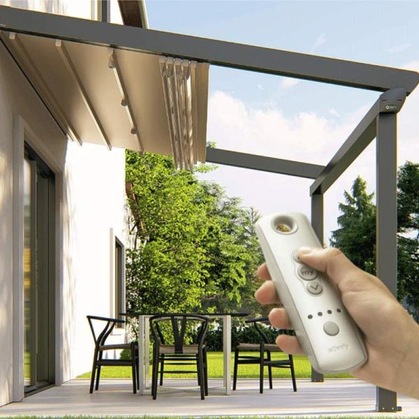 Hotels / Restaurants Retractable Roof Pergola High Tension PVC Fabric Weather