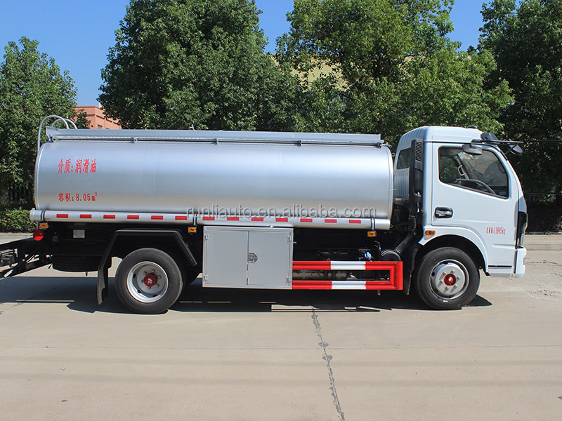 Dongfeng 9.5 Cubic Meter General Liquid Transport Vehicle