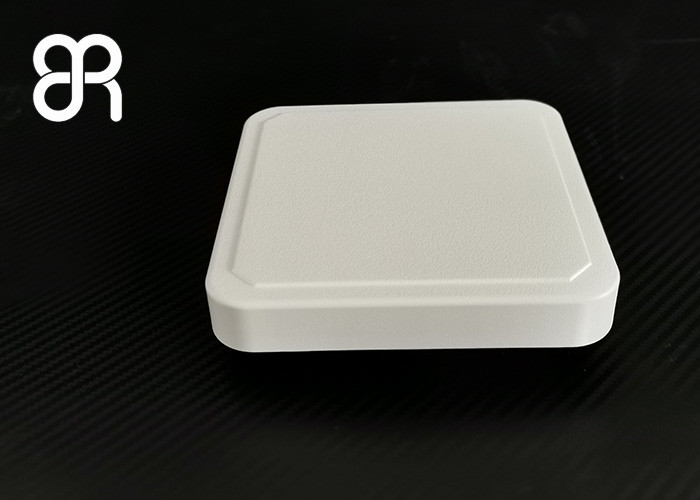 Milk White Small Size UHF RFID Antenna IP67 Gain 6dBic Durable For IOT Reader
