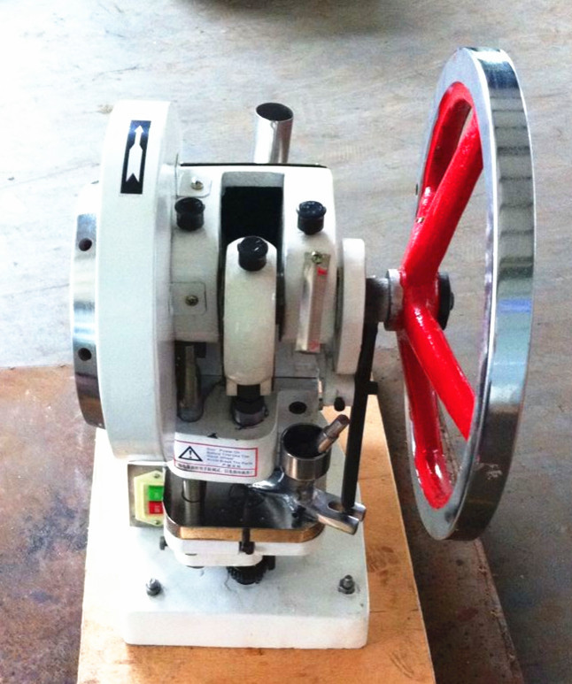 Laboratory Single Punch Tablet Press Machine 6mm Thickness With Easy Operation