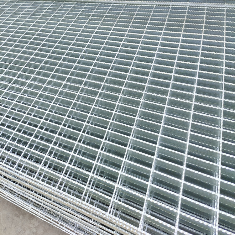30x3mm Serrated Carbon Steel Bar Grating Heavy Duty Fabricated Flat Bar