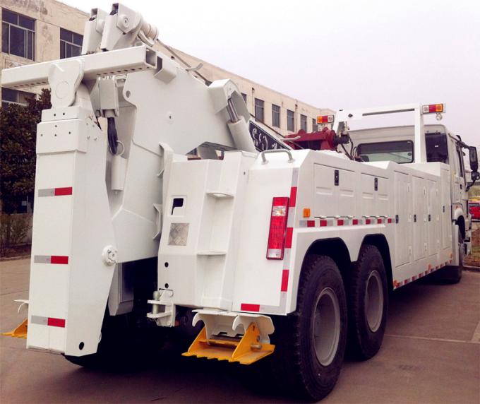 Tractor Wrecker Tow Truck Towing 25 Ton 6 x 4 Driving With Hydraulic Winch