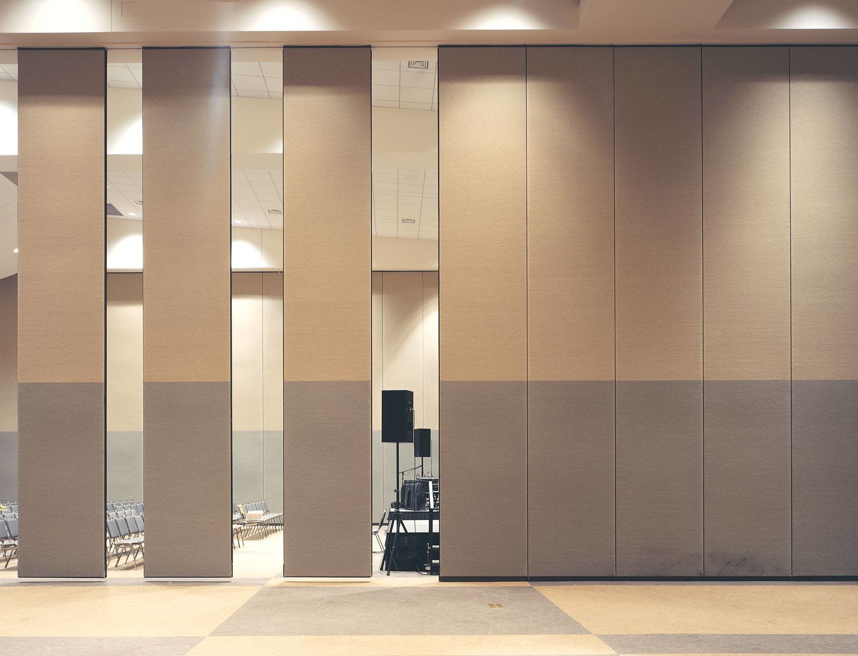 Banquet Hall Sliding Folding Partition Door Soundproof Retractable Room Dividers