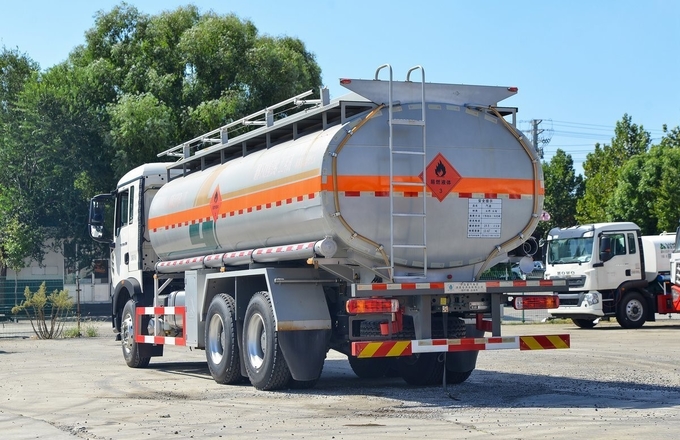 Customization 3 Axles New Fuel Tank Trailer Petrol Tanker Truck