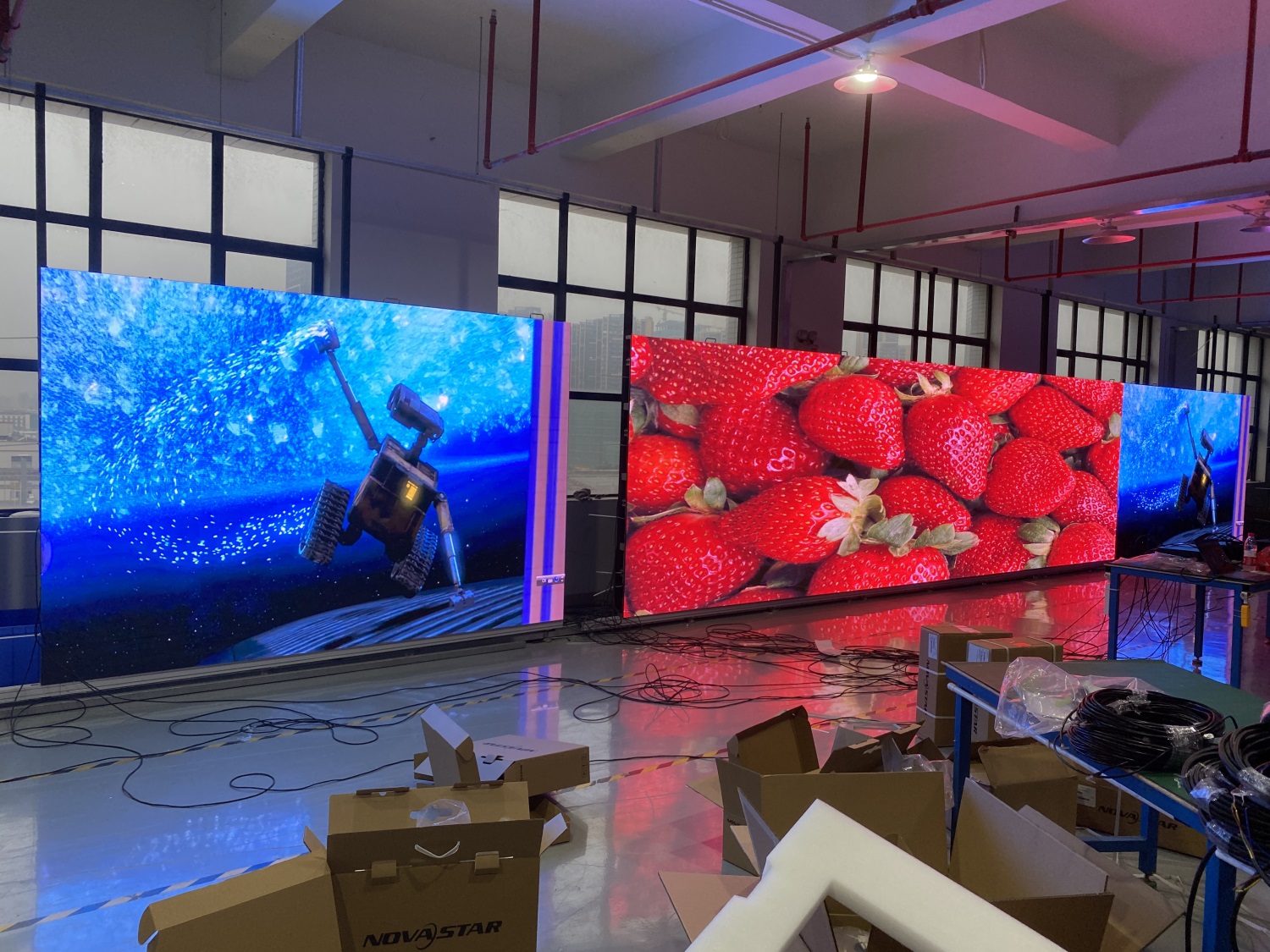 Panel Indoor Led Video Wall For Virtual Production Car Sales Store P2 320x160mm