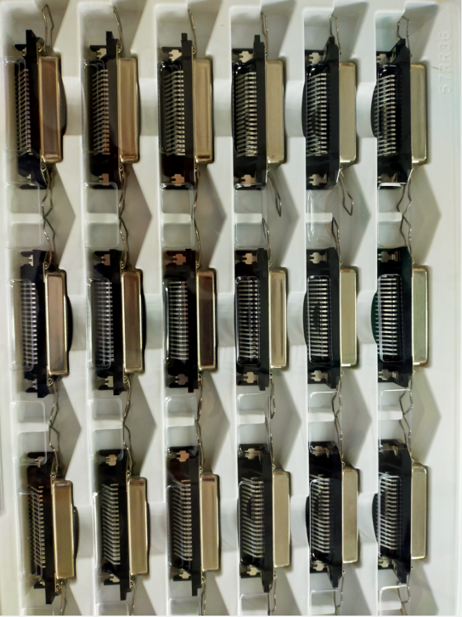 2x4 Port Female SFP Connector 160 Pin with Light Pipe
