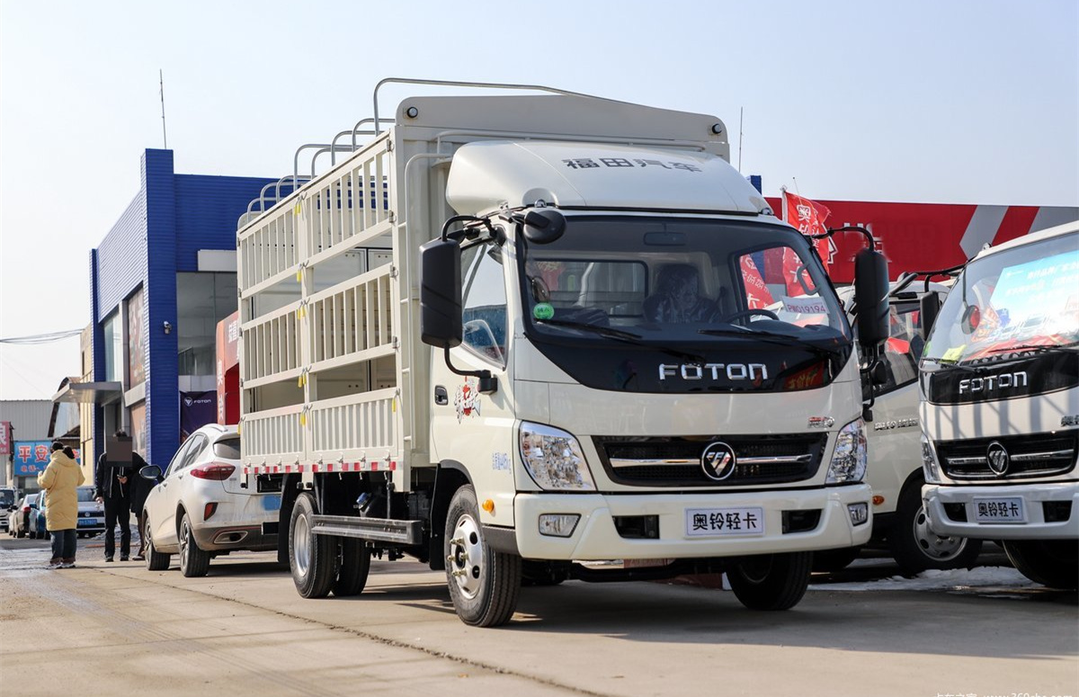 Foton Aoling MRT Youth Invincible Edition 146 Horsepower 4.17 Meters Single-row Grille Light Truck
