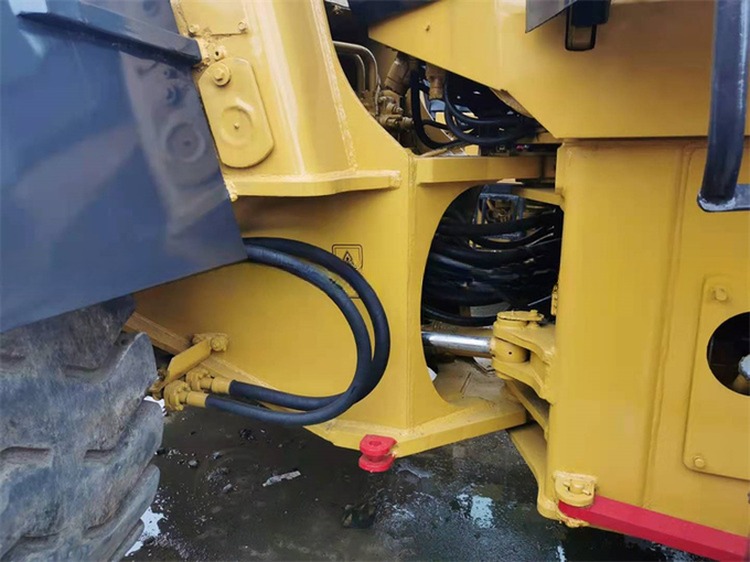 Highly Komatsu WA470-3 Loader With 7 Ton Rated Load And 11L Displacement From Japan