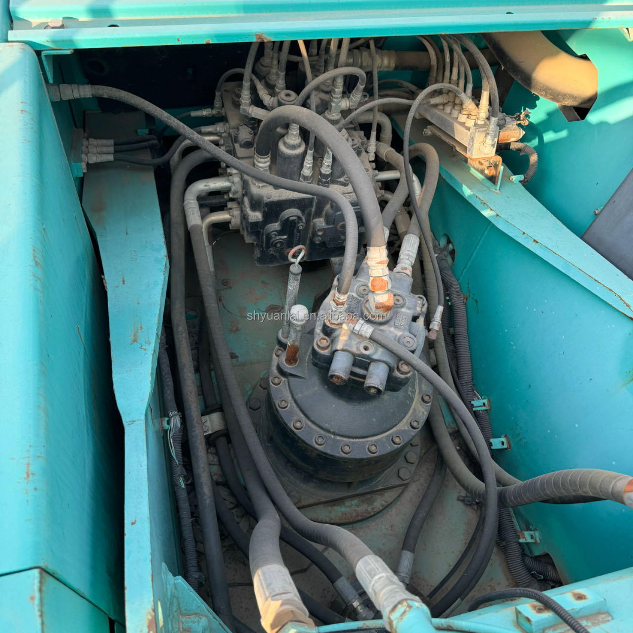 Second Hand Kobelco SK260 Excavator with Soft Steel Design and Overall Strong Power