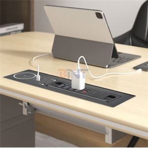 2 Universal 65W Fast Charging Tabletop Socket IP44 Level 10A Rated Current 2 AC