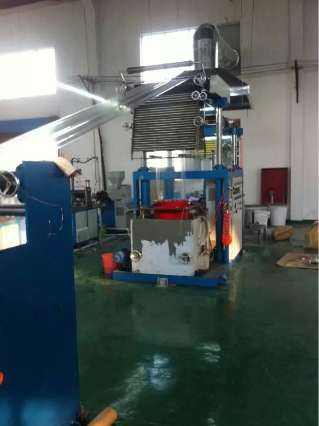 PVC heat shrinkable pillar blown film machine--SJ55-Sm900