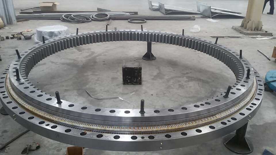 Ball Roller Combination large slewing bearings Turntable For Crane, Wind Power,Construction Equipment