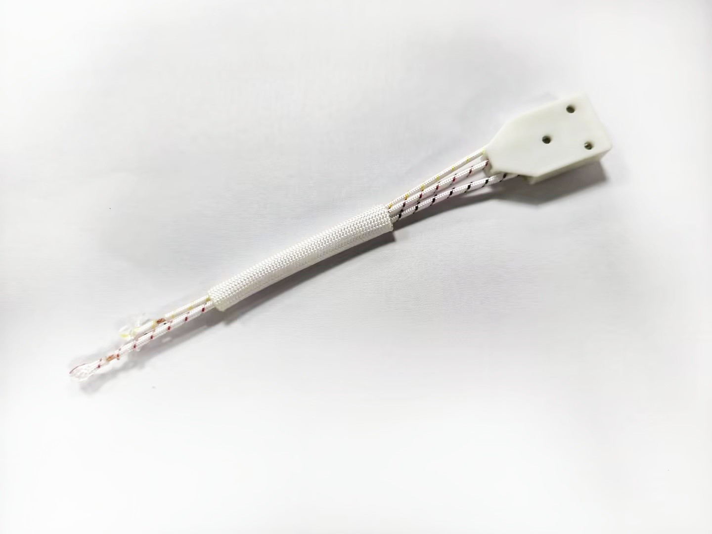UL94V-0 Flame Resistance Hermetically Sealed Terminal 3500VAC Dielectric Strength 10A Rating