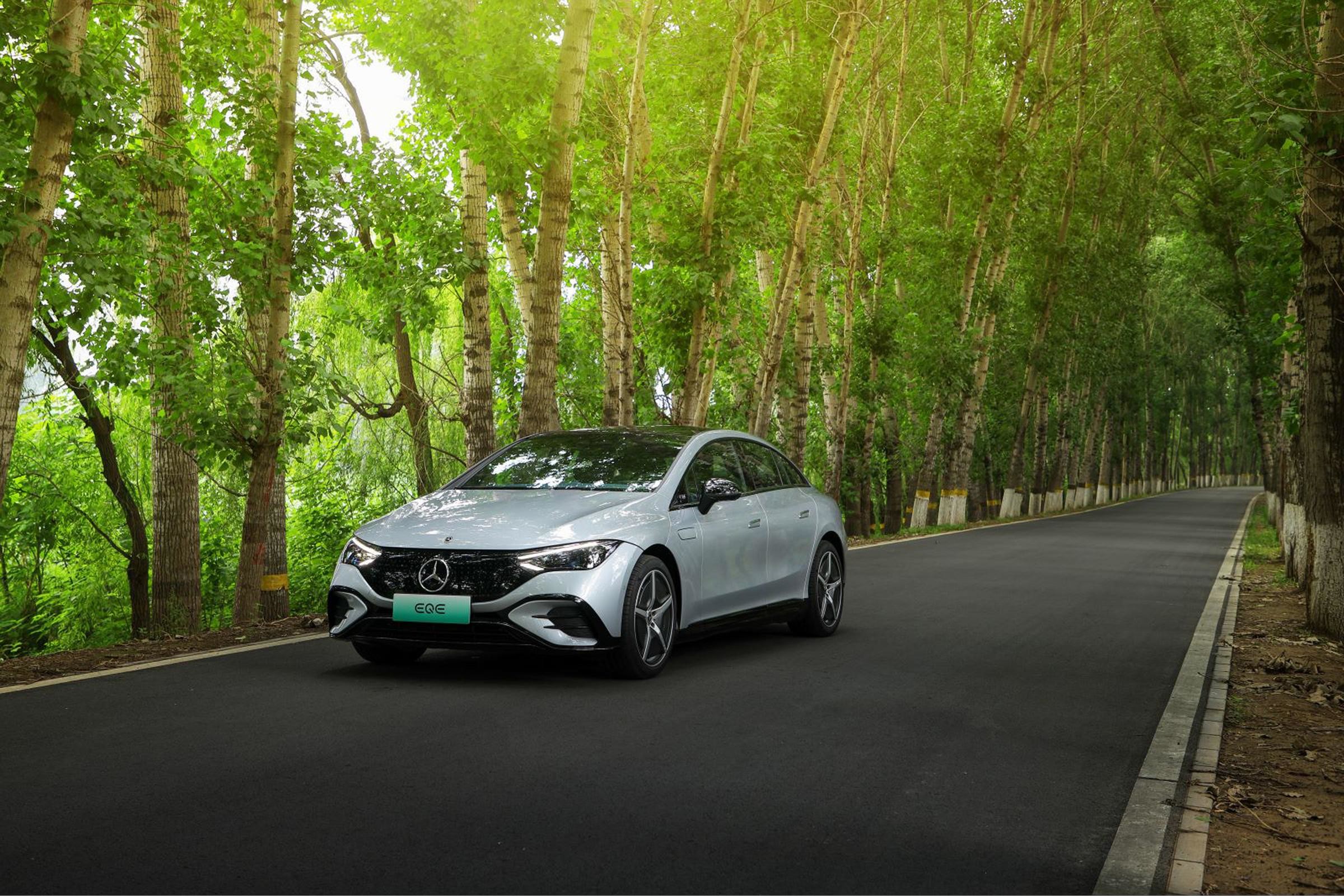 EQE 350 Mercedes Benz Electric Vehicle 5 Seats High Performance Electric Car 180km/h