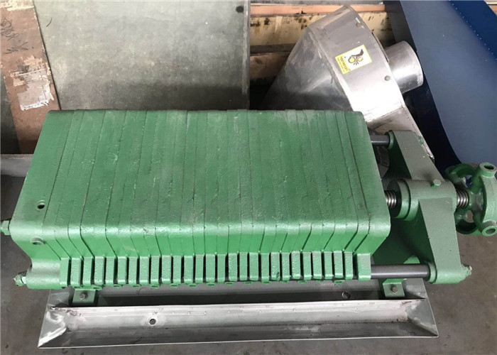 YLB307l 190-250kg/h Decolorization Oil Filter Press Machine With Motor Electronic Control System