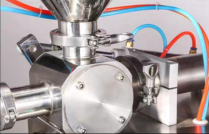 Pneumatic Semi Auto Liquid Paste Oil Sauce Honey Shampoo Filling Machine With Heater And Mixer