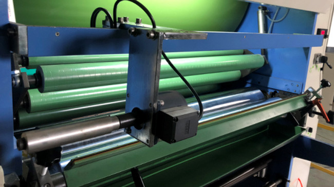 1200*1080mm Film Laminating Machine 88m/Min With Feeder Feeding