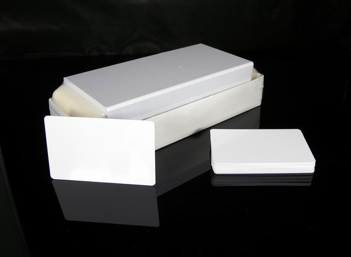 RF Plastic RFID Magnetic Hotel Elevator Key Cards Custom Brand ISO 14333A Compliant