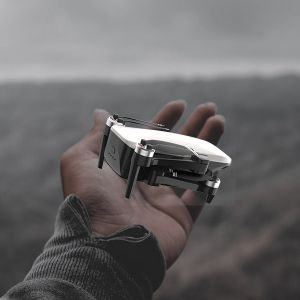 GLONASS 35W Foldable Follow Me Drone 5000m Brushless Quadcopter Drones