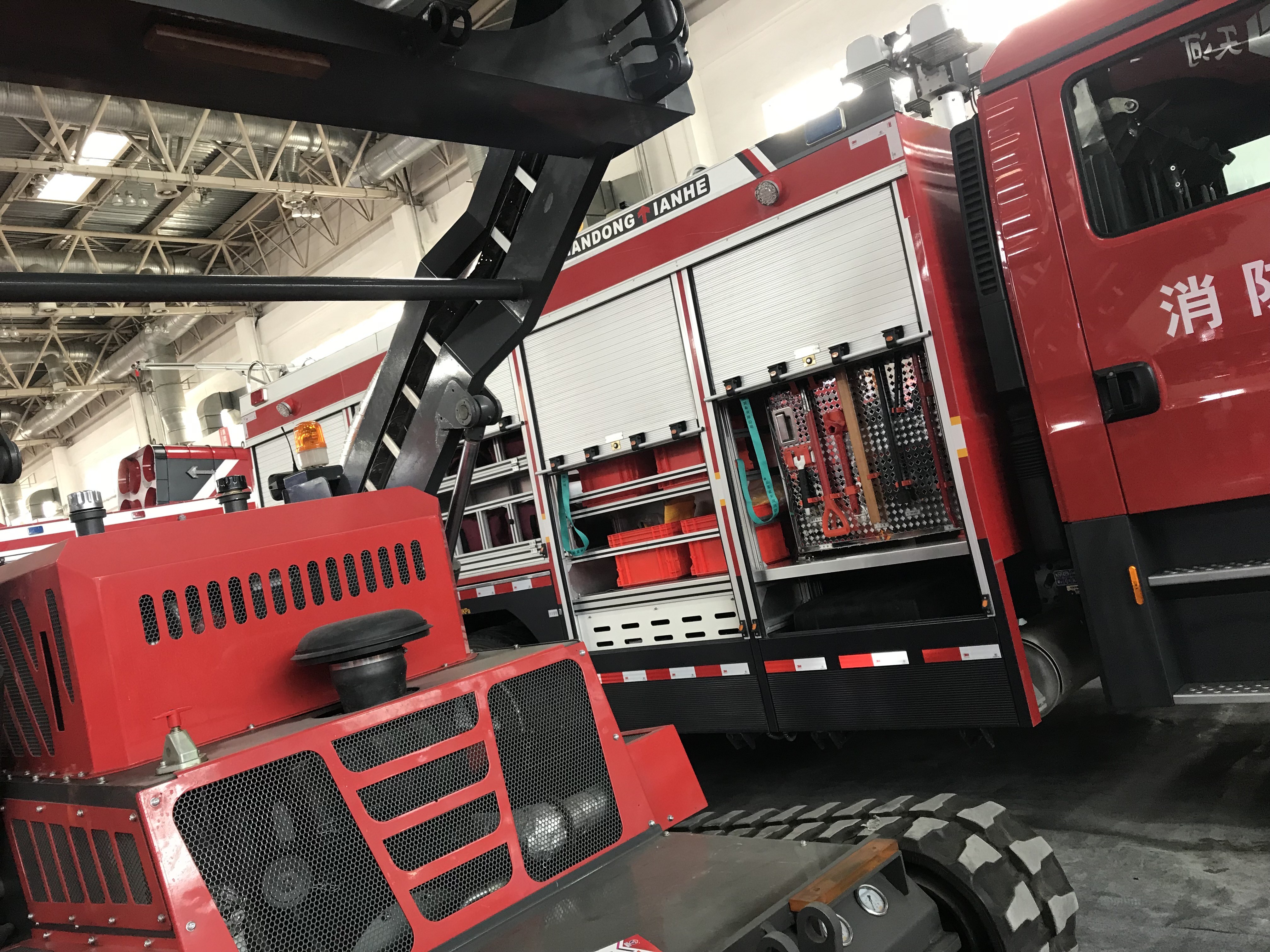 Comercial OEM Service Fire Fighting Truck Manual Rolling Sliding Aluminum Alloy Profile Auto Roll up Metal Garage Door