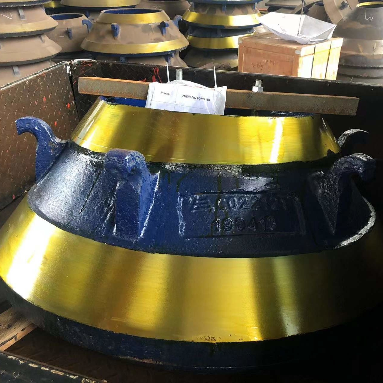 Cone Crusher Spare Parts And Wear Parts Concave Mantle