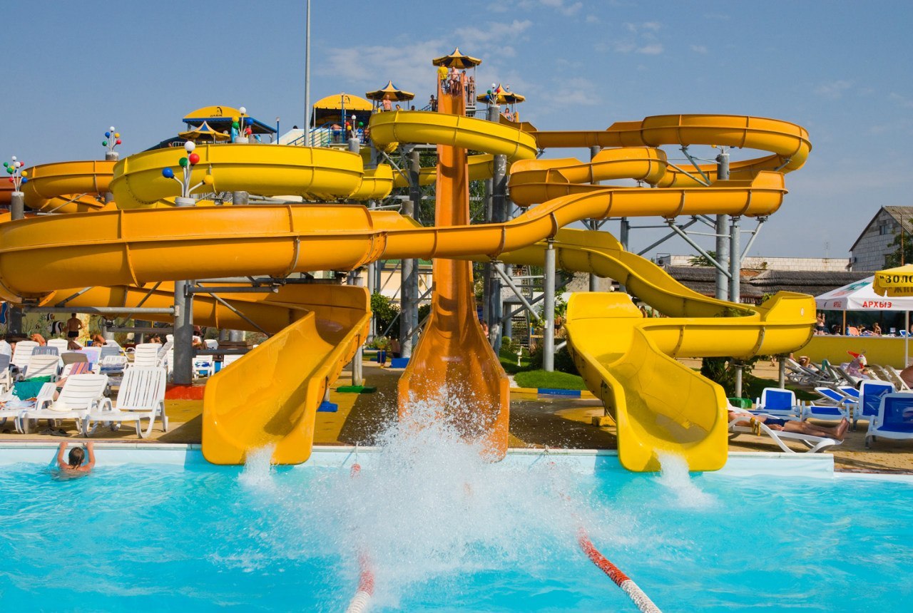 OEM Amusement Park Swimming Pool Rides Big Play Fiberglass Water Slide