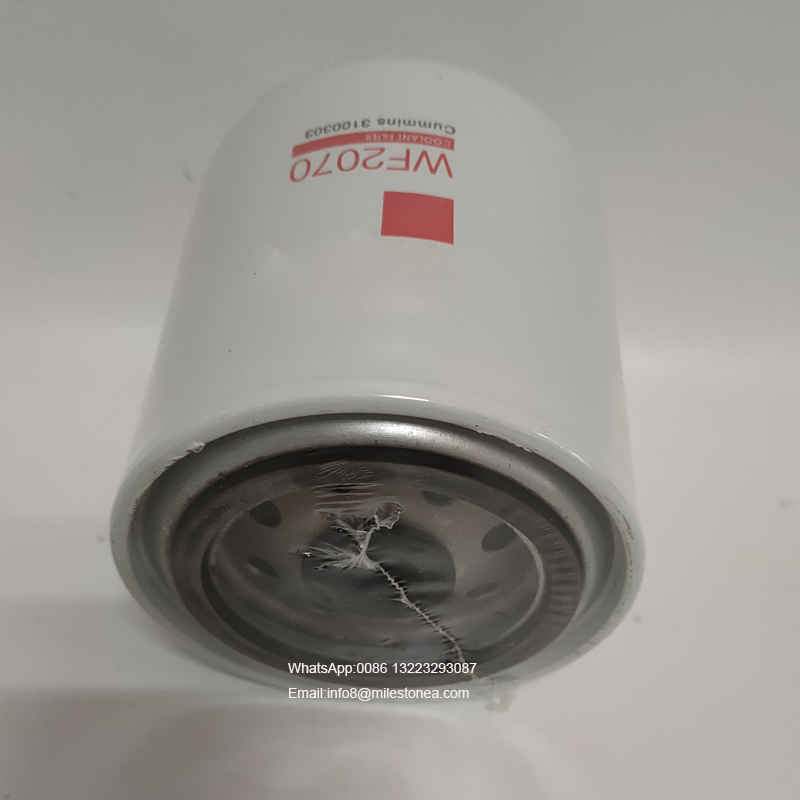 WF2070 Truck Engine Fuel Water Separator Filter WF2070