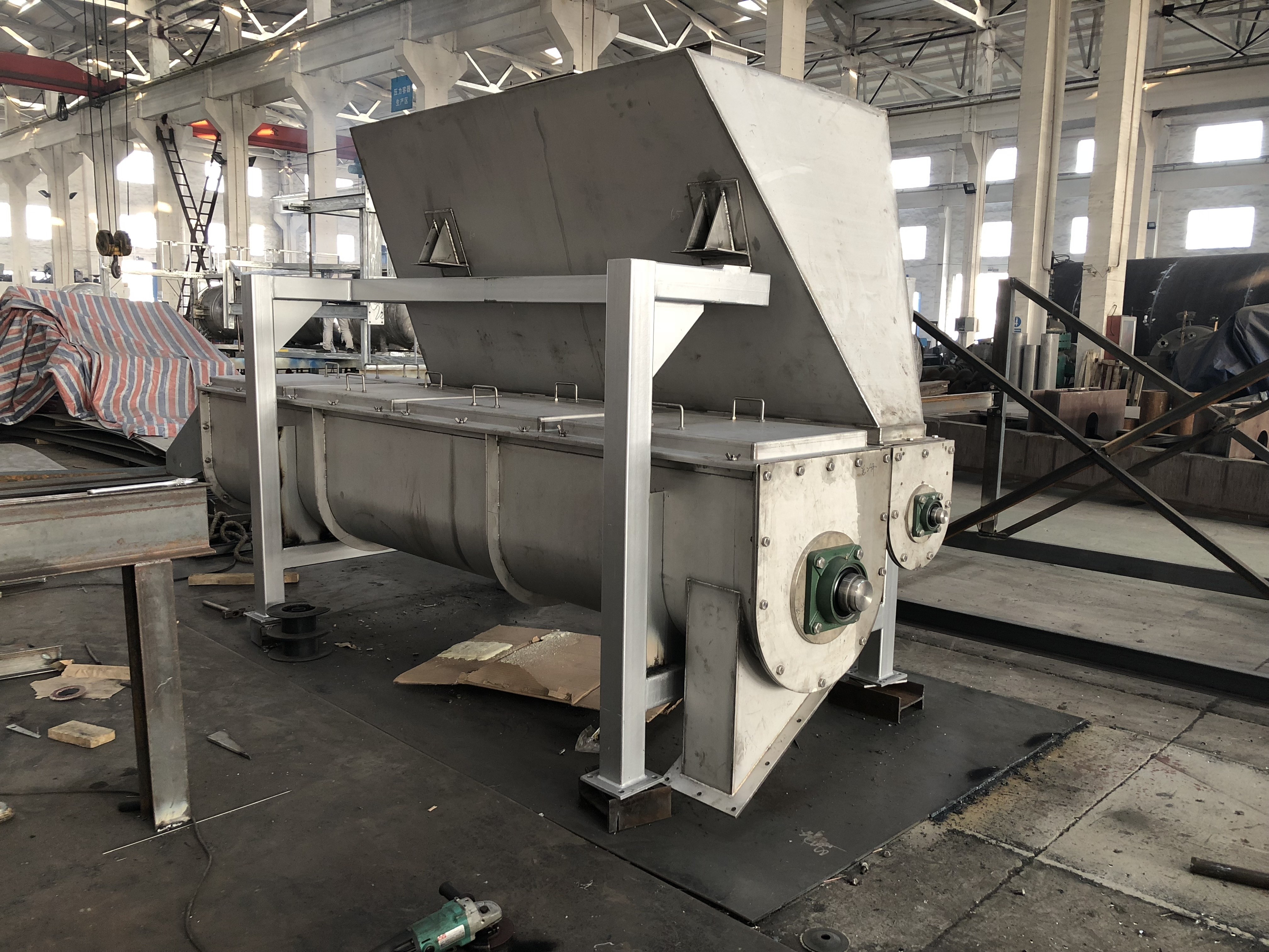Stainless Steel Screw Conveyor System Screw Silo Hoppers Large Capacity