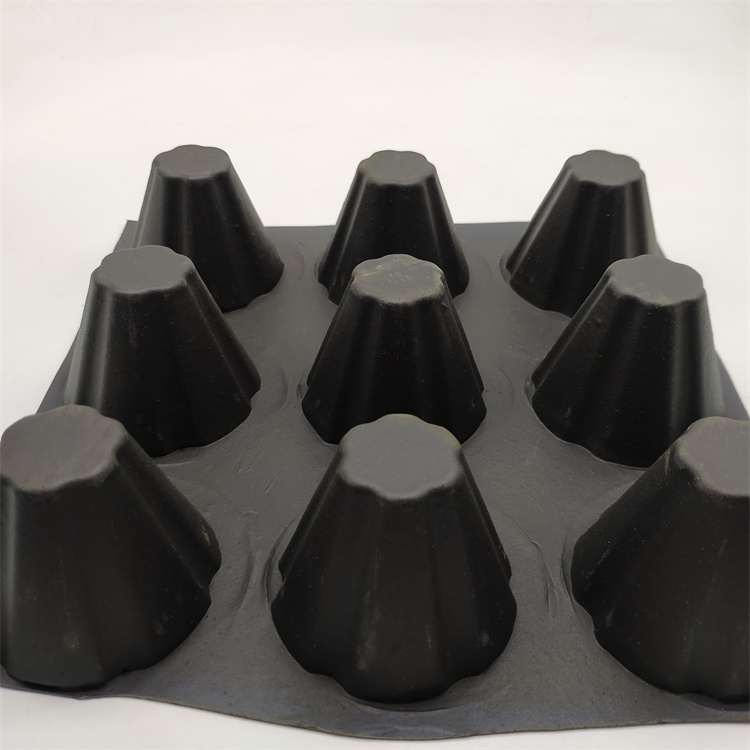 68mm Height Plastic Drainage Board for Roof Garden Protect Turf and Improve Drainage