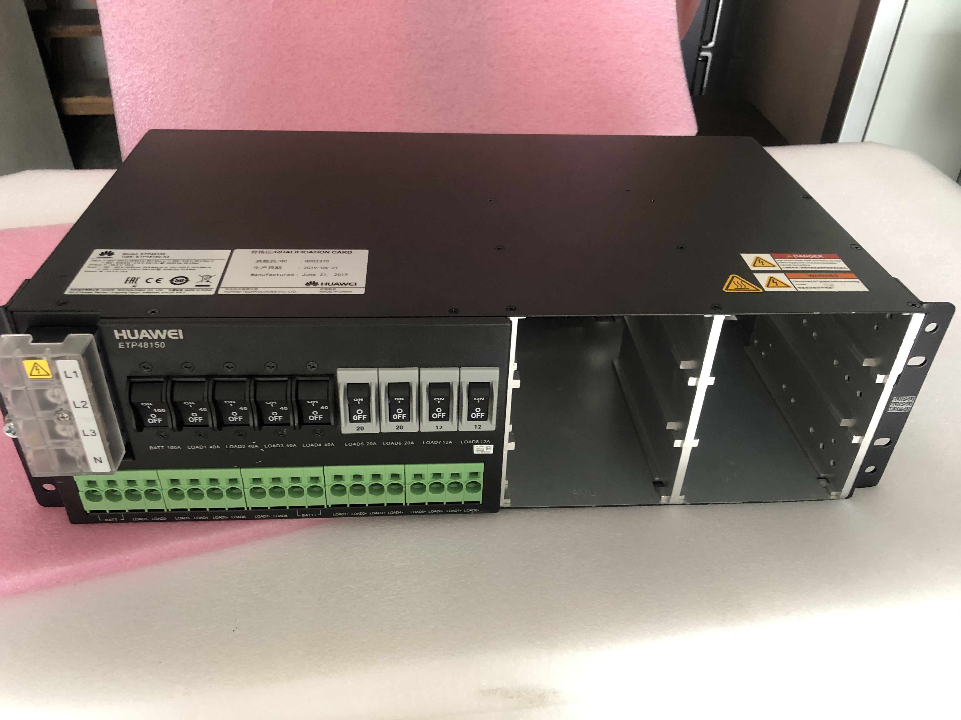 Huawei ETP48150-X3N1 Embedded Communication Power Supply 48V150A AC To DC Communication Network Equipment