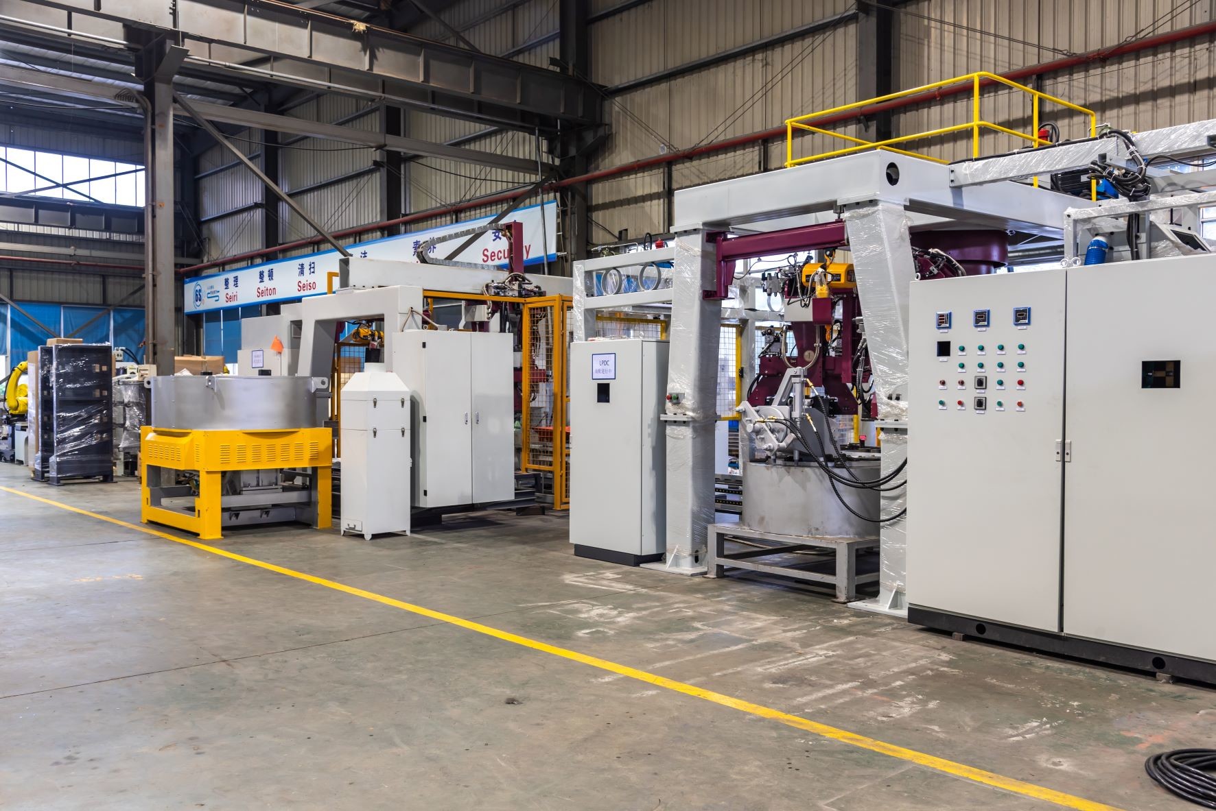380V Servo Motor Driven Two Manipulators LPDC Machine