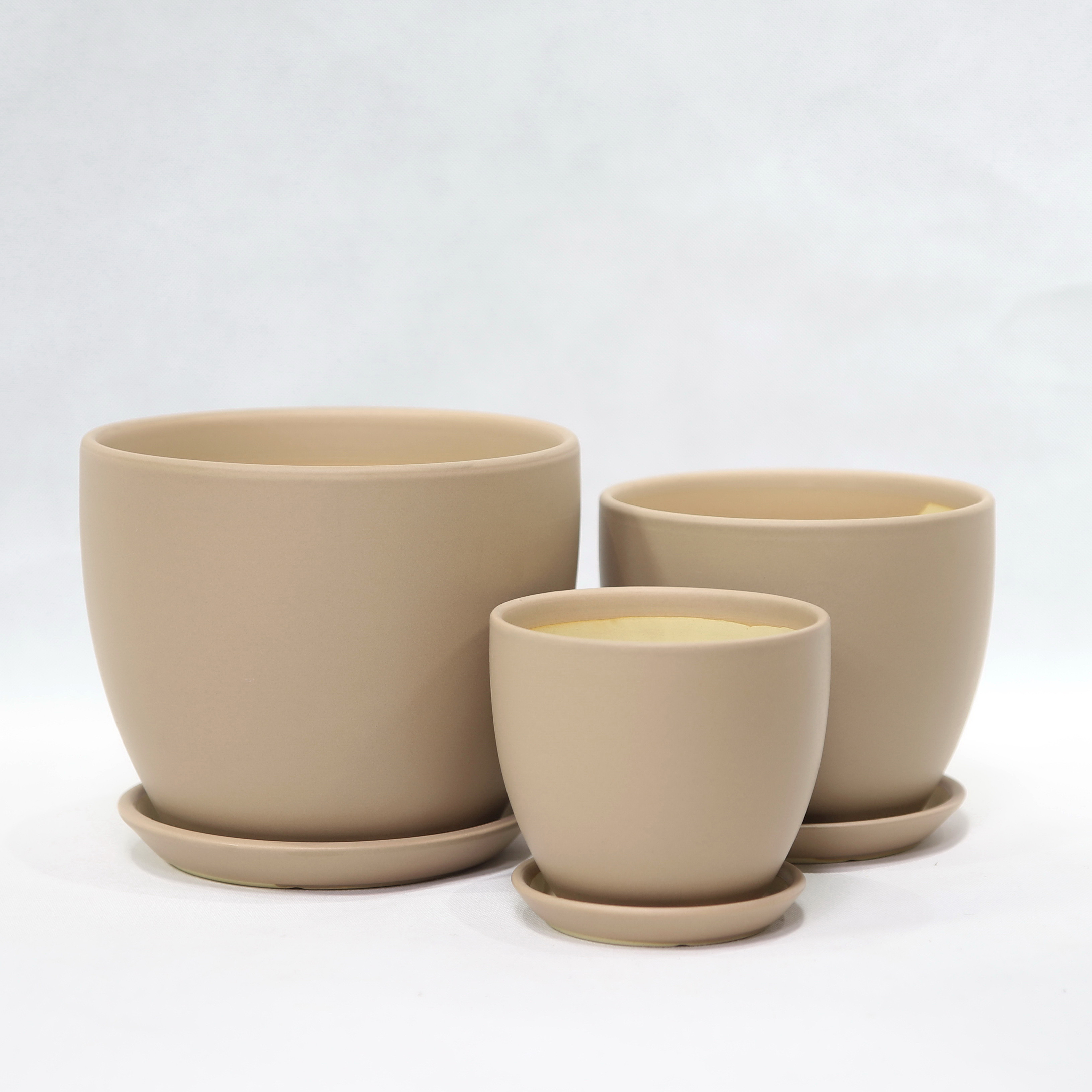 Customize Garden With Our Durable And Stylish Ceramic Pots Available Here