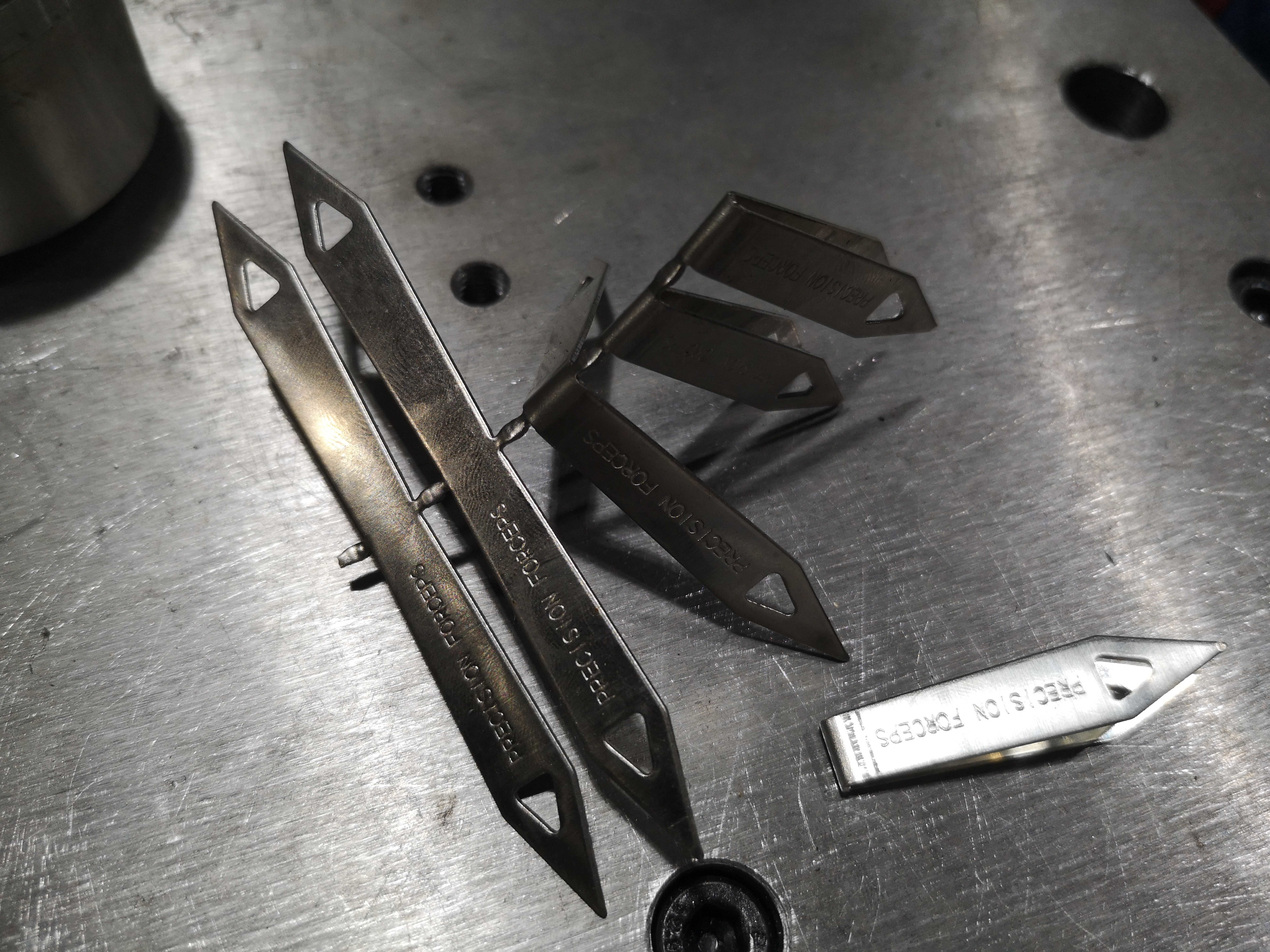 Precision Stainless Steel Spring Clip – Custom Metal Latch Tab with Bend Forming, Anti-Loosening, for Electronics & Enclosures