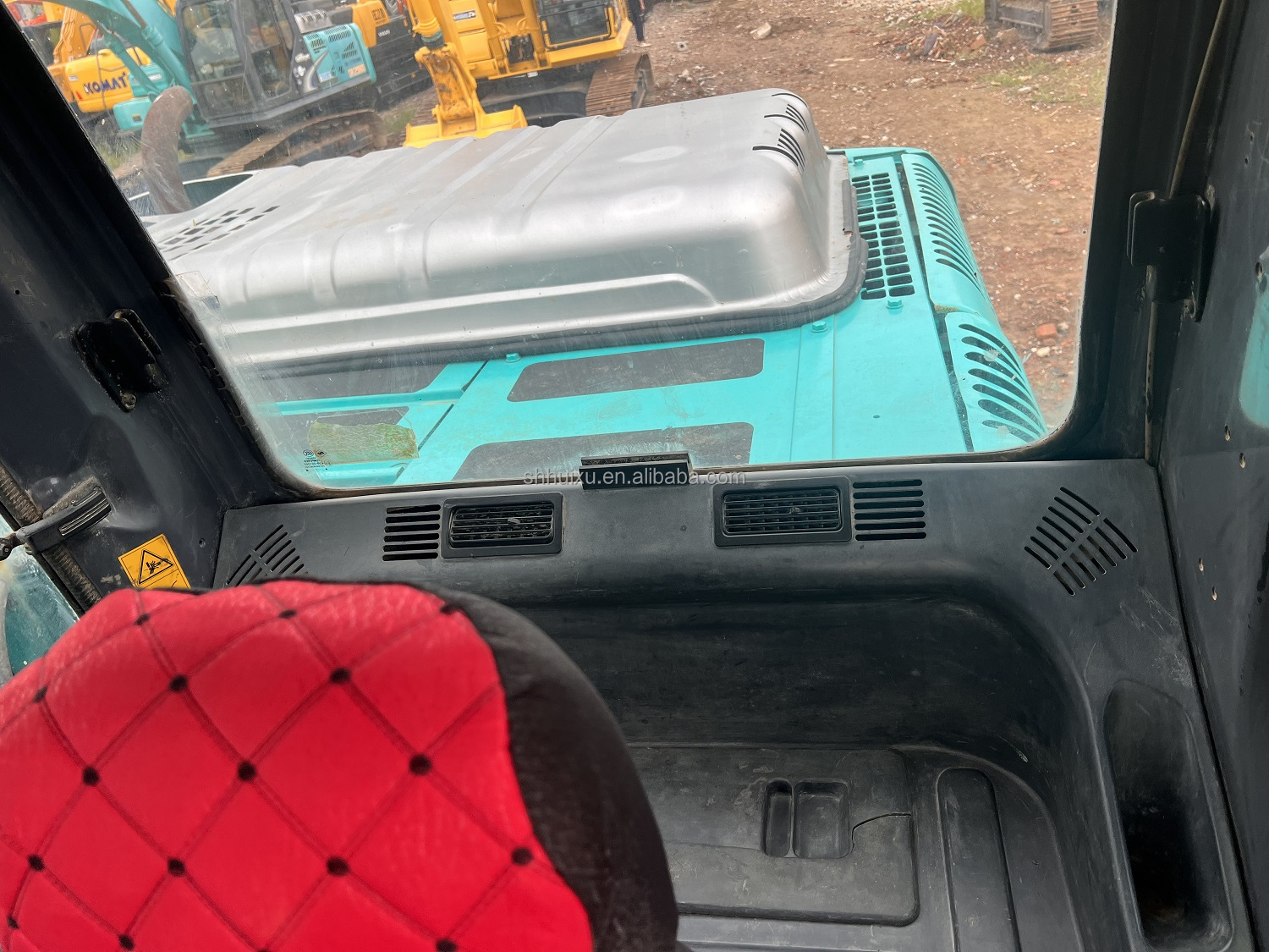 Used Excavator Kobelco Sk200 good Quality working condition used excavator kobelco sk200