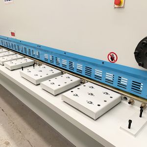 Bench Shearing Machine Metal Guillotine Automatic Shearing Machine 6x4000mm