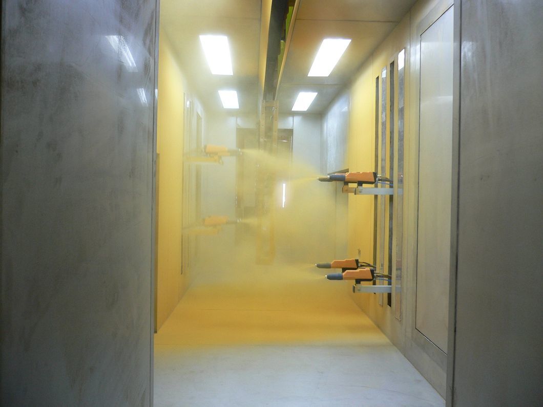 High Quality Powder Coating Line with Electrostatic Spray Guns for Profiles