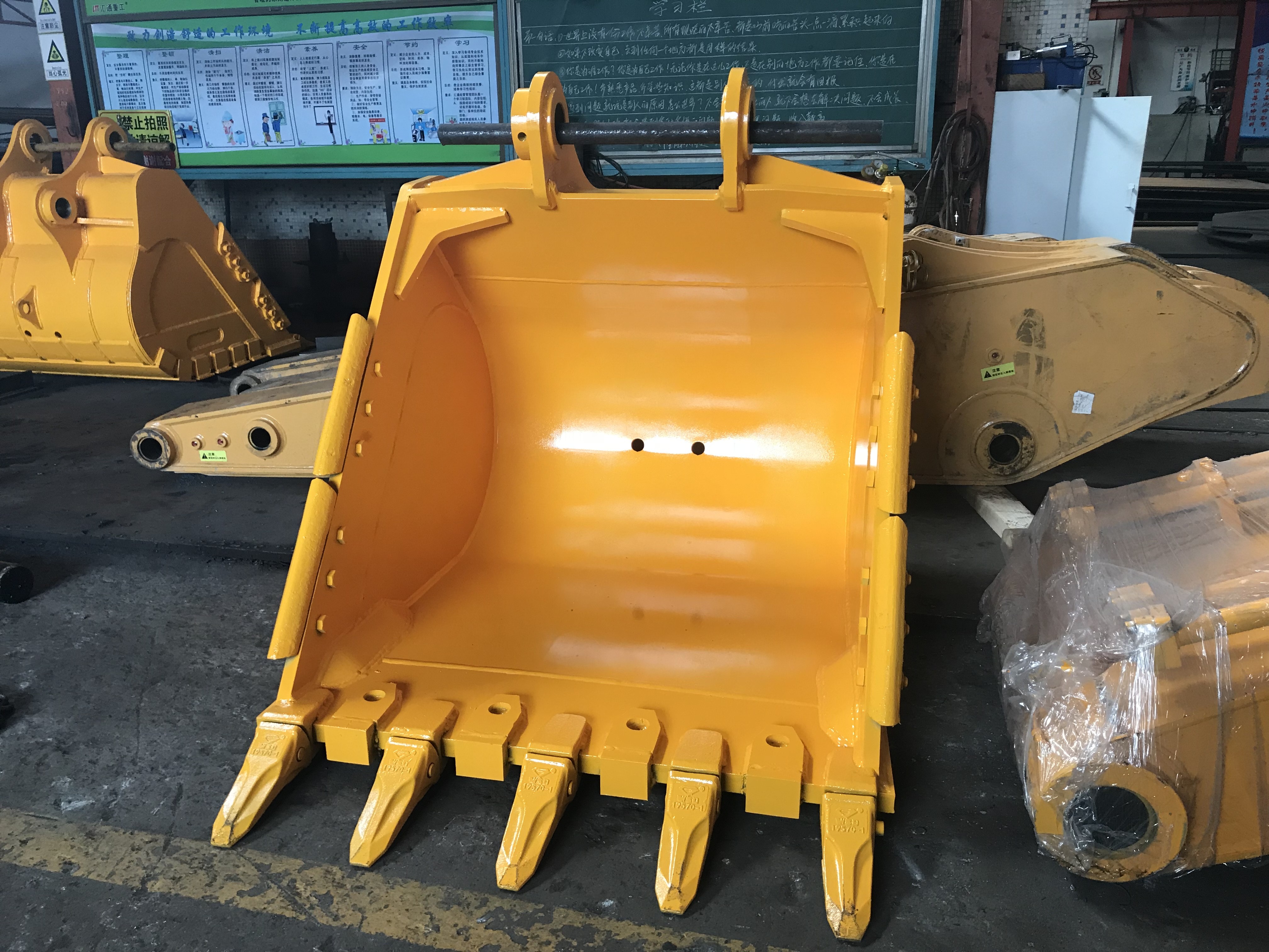Digger Parts Boom JCB Rock Bucket Heavy Duty For Excavator
