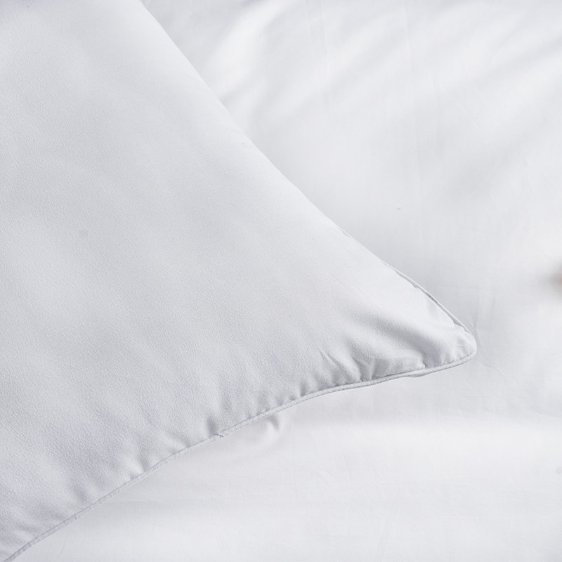 Healthy Buckwheat Luxury Hotel Pillows Comfortable Customized Logo Anti - Static