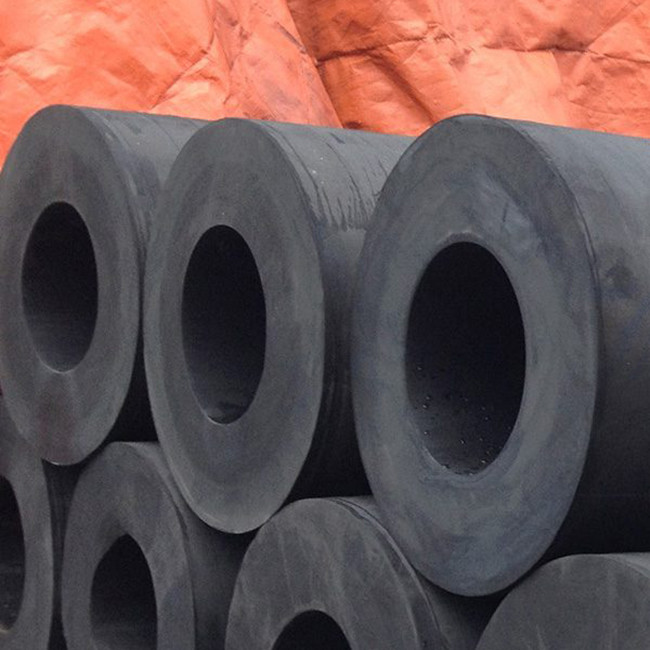 Port Authorities Cylindrical Fenders Enhance Marine Safety And Protection