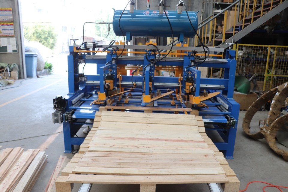 Automatic Wood Pallet Block Nailing Machine Pallet Legs Nailing Machine
