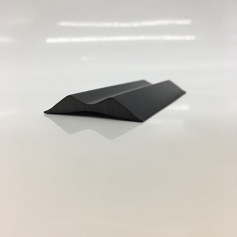 Easy-to-Install Rubber Wall Cove Base with Toe Choice from RAL Code or Pantone Code