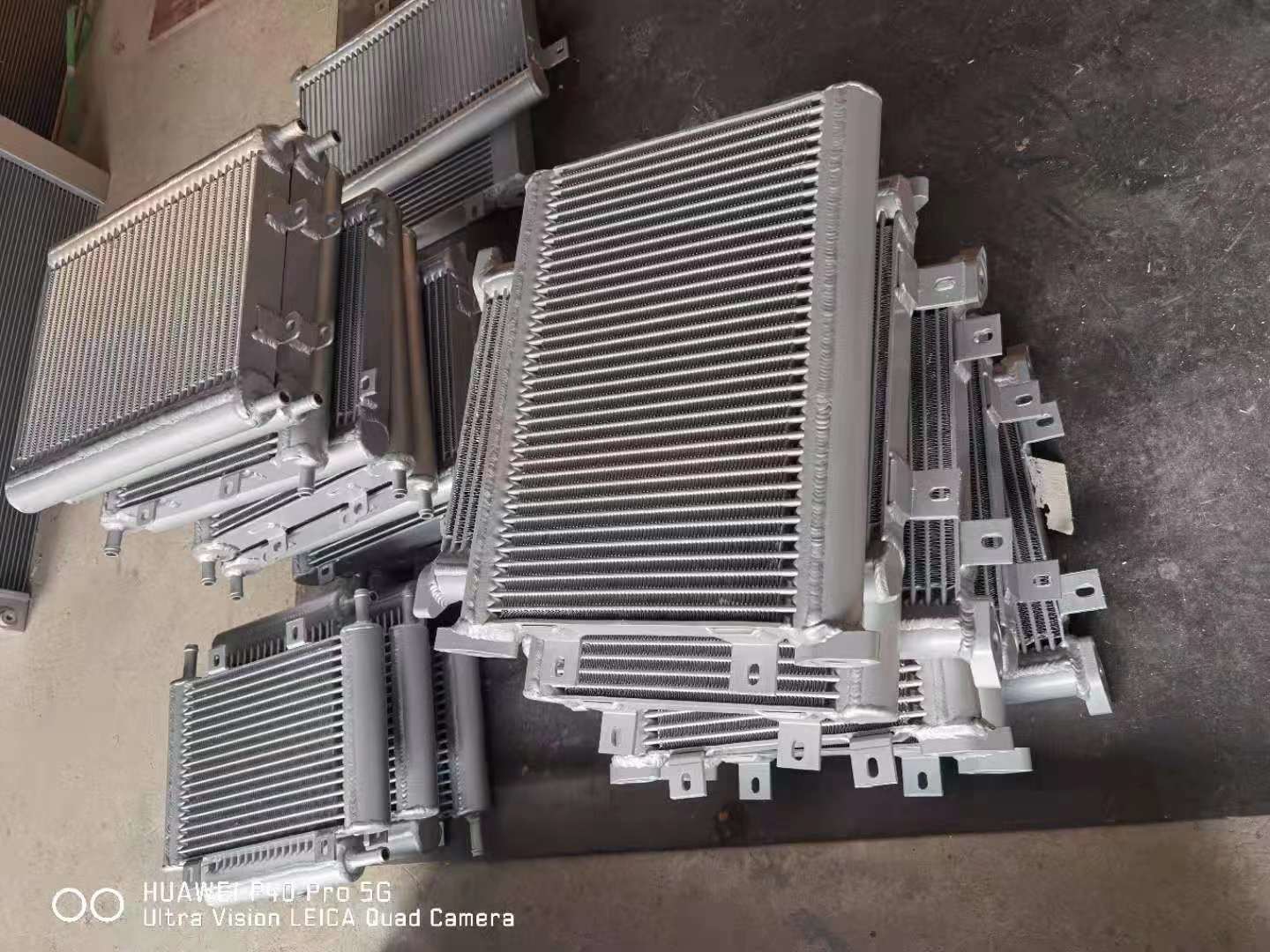Radiator C7 oil cooler C7.1 Water tank C8.7 Hydraulic Oil C9 Engine Parts