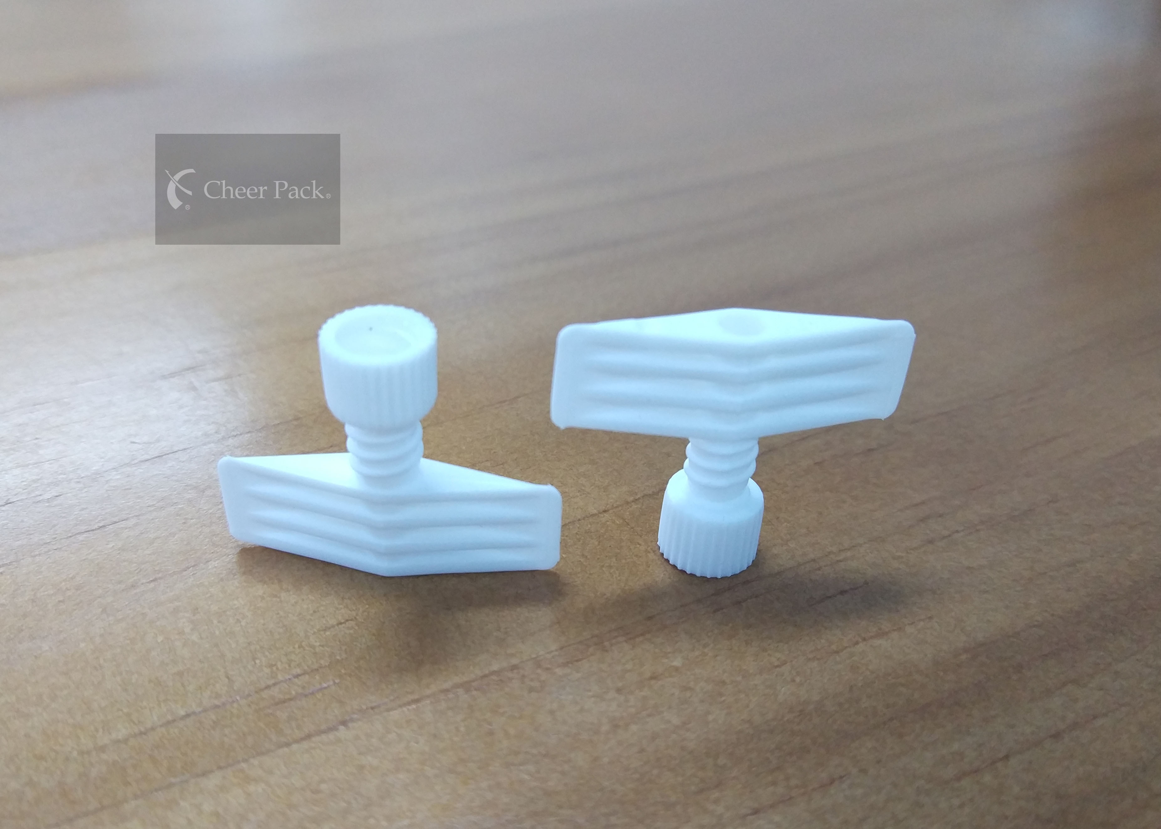 Small Diameter 4mm PE Spout Pouch Cap / Plastic Bottle Spout Cap