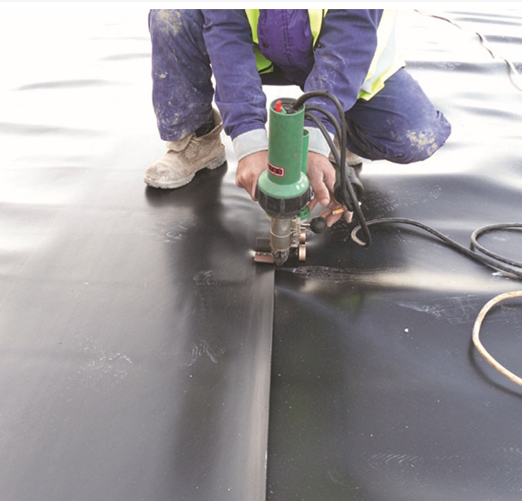 Fleece Back Type PVC Roof Sheet Waterproof Membrane Thickness 1.0mm-2.0mm Waterproof